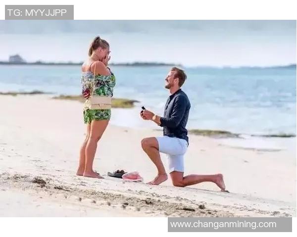 加拿大足球情侣球星揭秘他们的爱情故事与职业生涯精彩瞬间